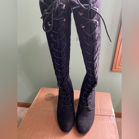 Black lace-up zip-up block heeled boots - Picture 3 of 4